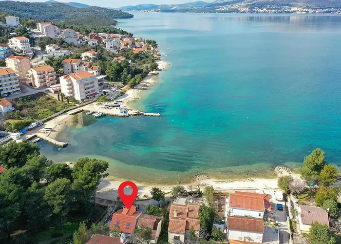 Gorgeous In Okrug Gornji With Wifi * Trogir
