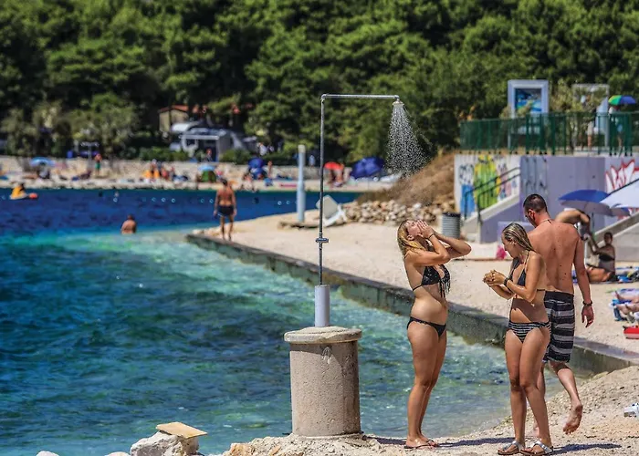 Будинок відпочинку Gorgeous In Okrug Gornji With Wifi Трогір