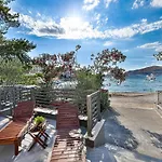 Gorgeous In Okrug Gornji With Wifi Dom wakacyjny Trogir