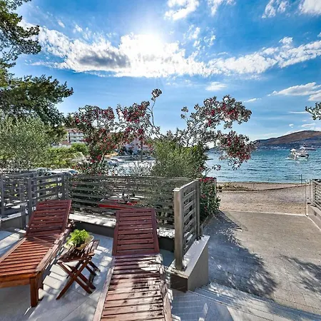 Gorgeous In Okrug Gornji With Wifi Holiday home Trogir