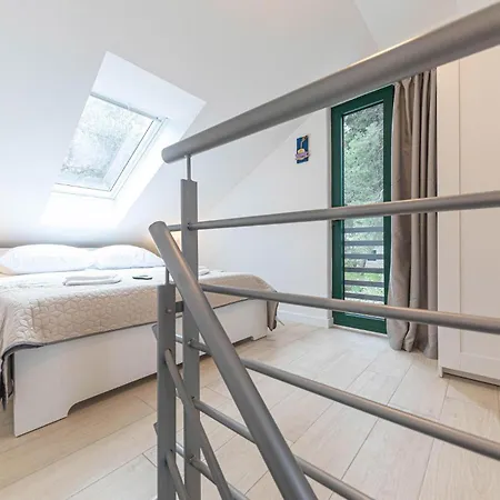 2 Bedroom Front In Okrug Gornji * Trogir