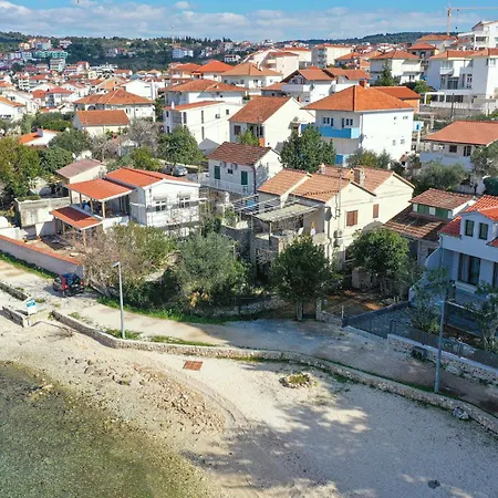 2 Bedroom Front In Okrug Gornji Holiday home Trogir