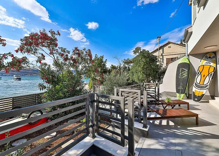 Gorgeous In Okrug Gornji With Wifi * Trogir